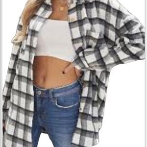Black & White Flannel Plaid Long Sleeve Button Down Shacket Top NWOT